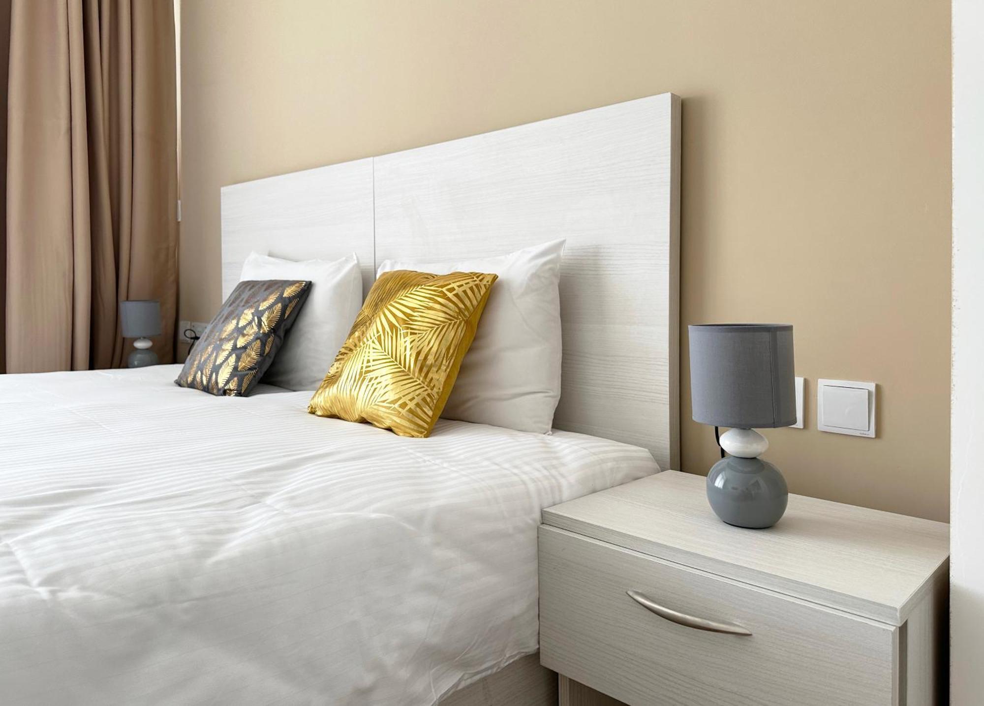 Miami Apartments Saint Julian's ภายนอก รูปภาพ