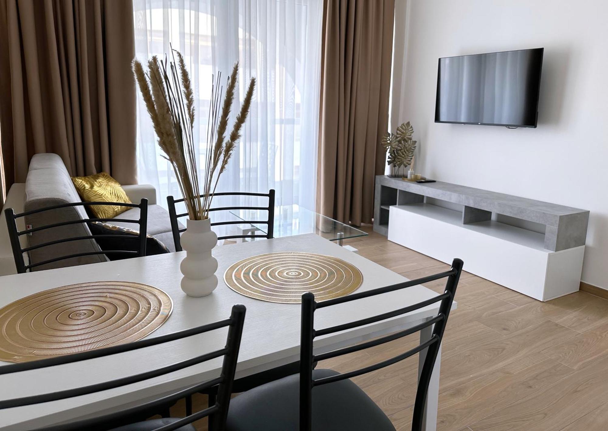 Miami Apartments Saint Julian's ภายนอก รูปภาพ