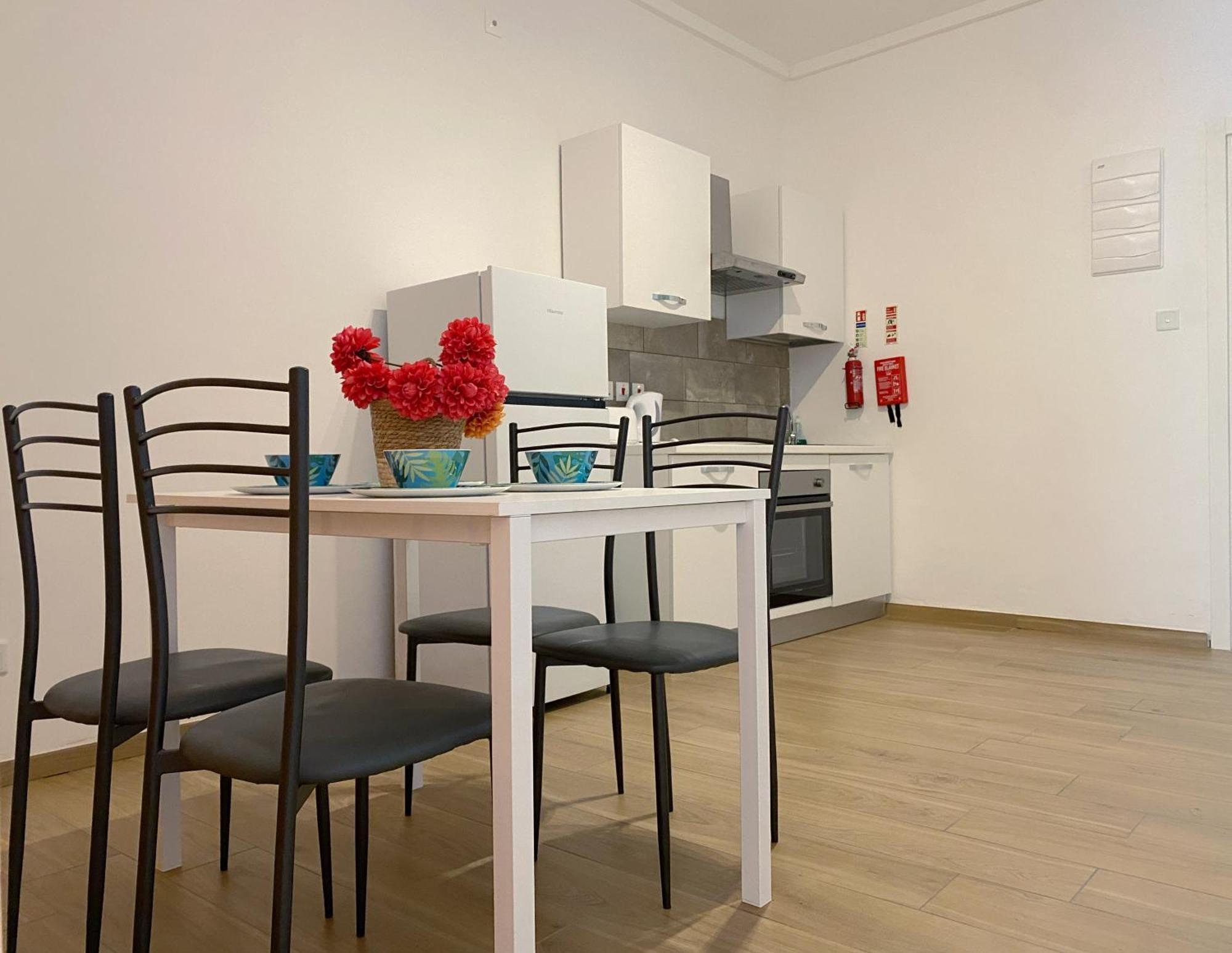 Miami Apartments Saint Julian's ภายนอก รูปภาพ