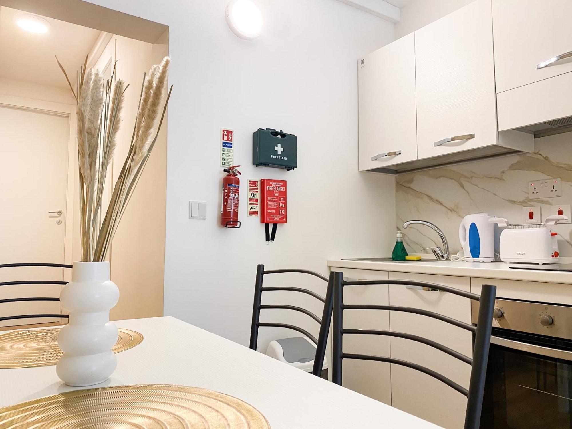 Miami Apartments Saint Julian's ภายนอก รูปภาพ