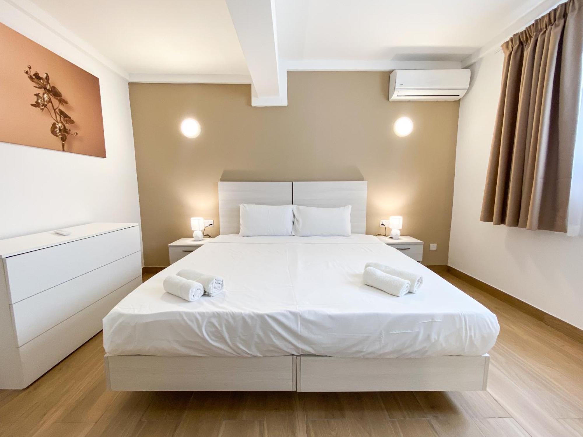 Miami Apartments Saint Julian's ภายนอก รูปภาพ