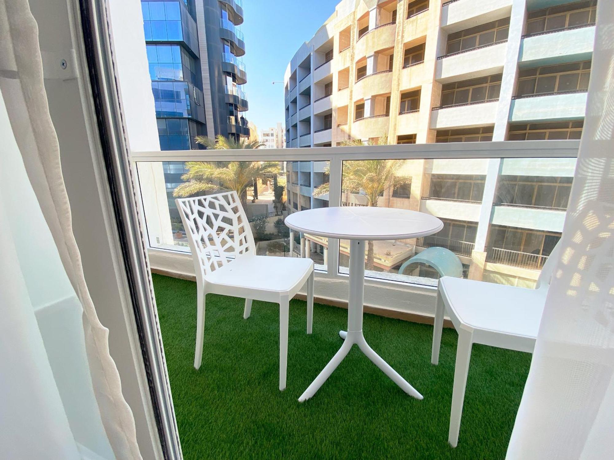 Miami Apartments Saint Julian's ภายนอก รูปภาพ